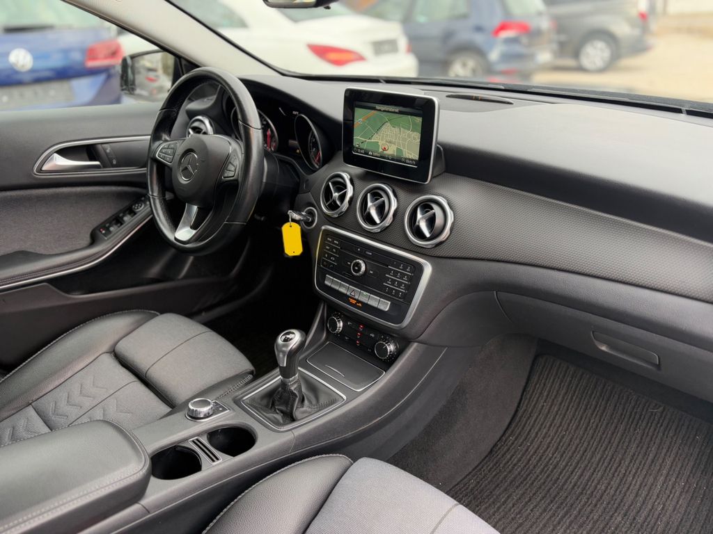 Mercedes-Benz GLA 180 2019