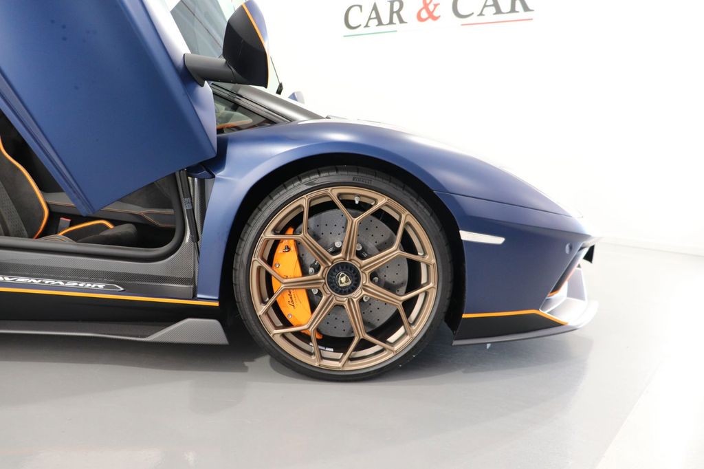 Lamborghini Aventador 2022