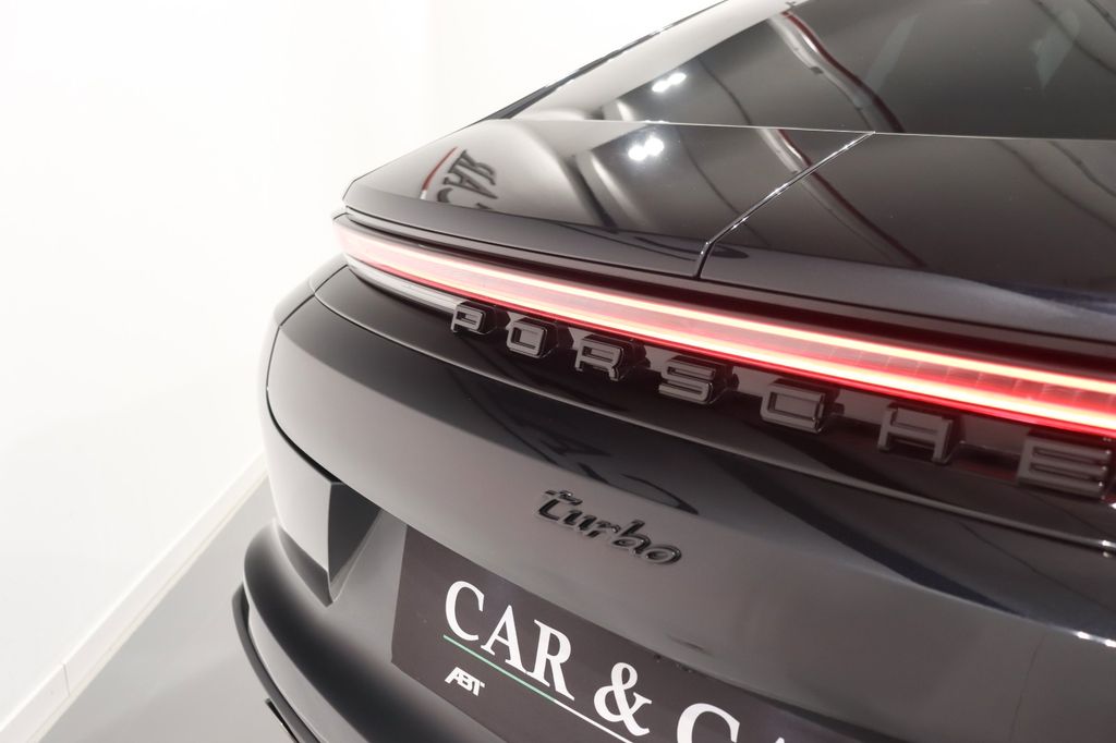 Porsche Panamera 2024