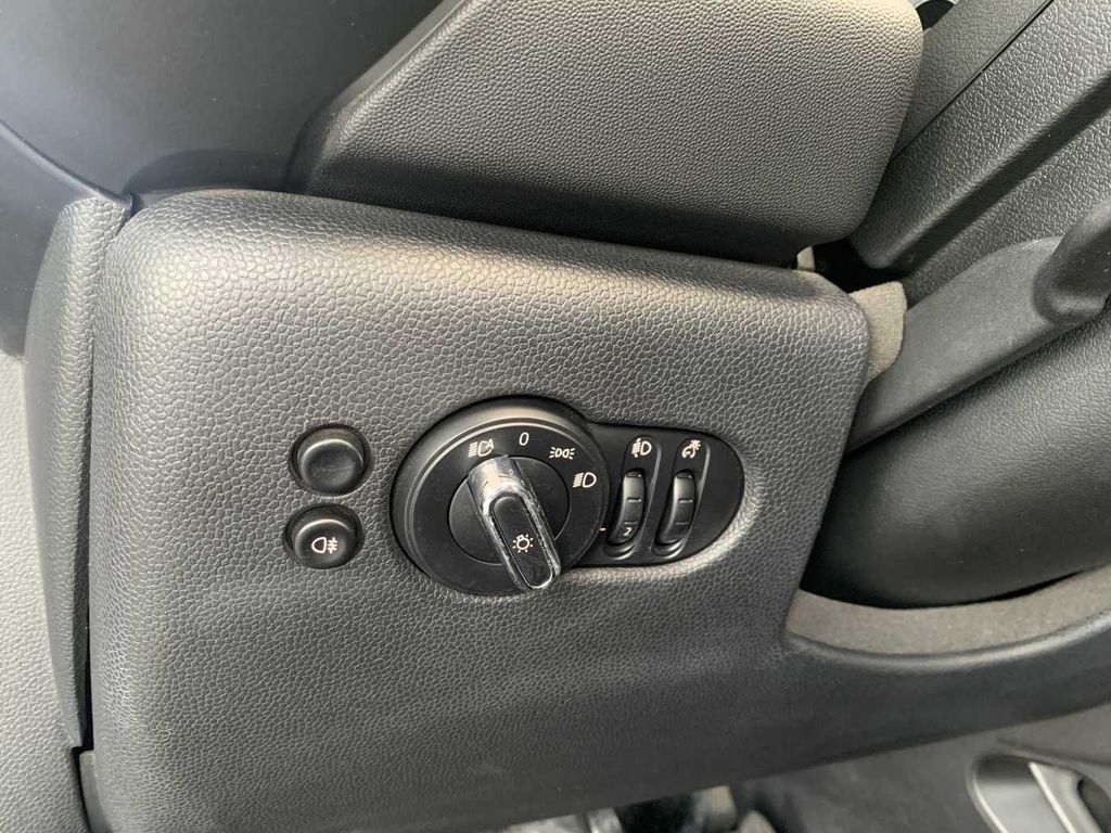 MINI Cooper Cabrio 2021