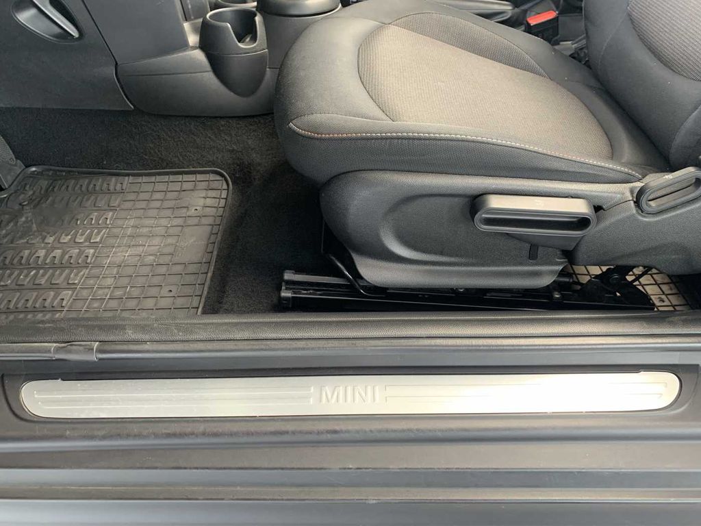 MINI Cooper Cabrio 2021