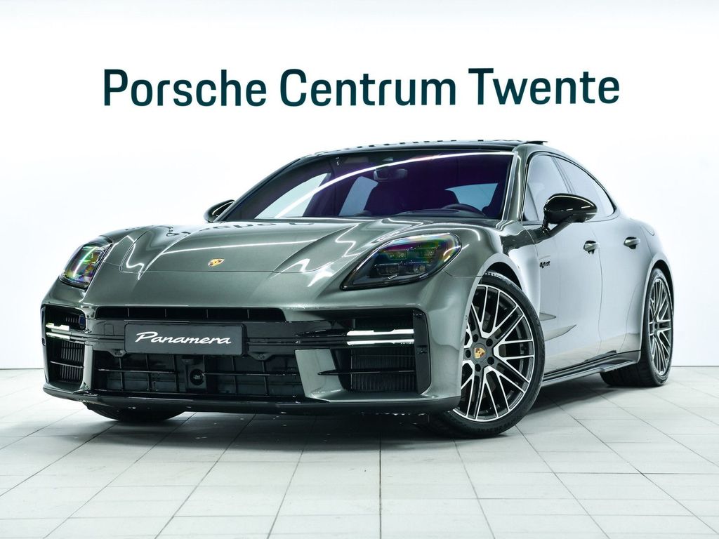 Porsche Panamera 2025