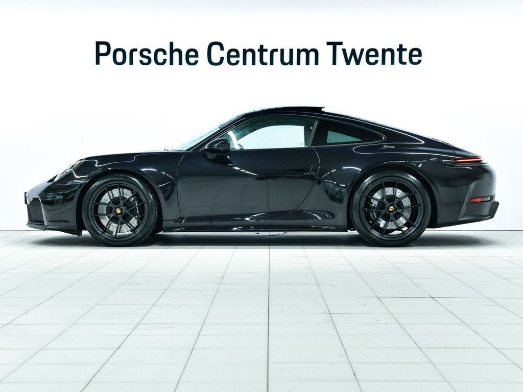 Porsche 992 2025