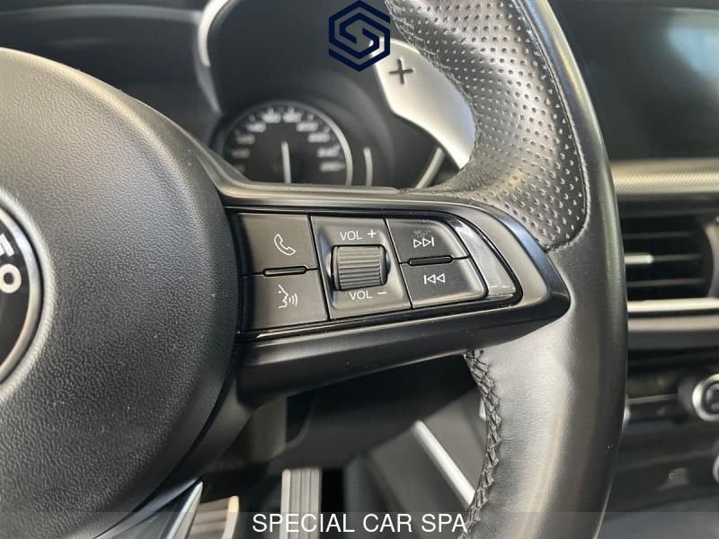 Alfa Romeo Stelvio 2021