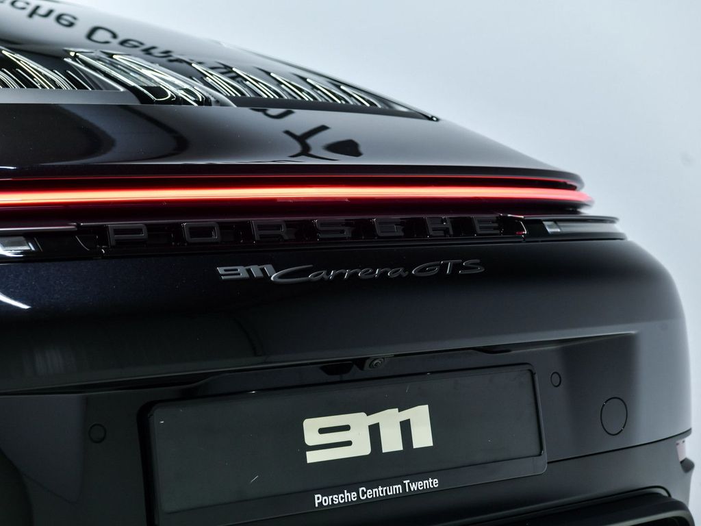 Porsche 992 2025