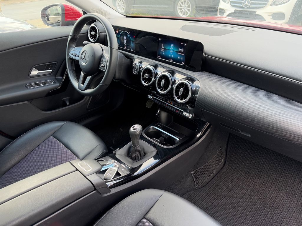 Mercedes-Benz CLA 180 2019