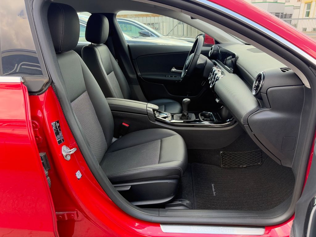 Mercedes-Benz CLA 180 2019