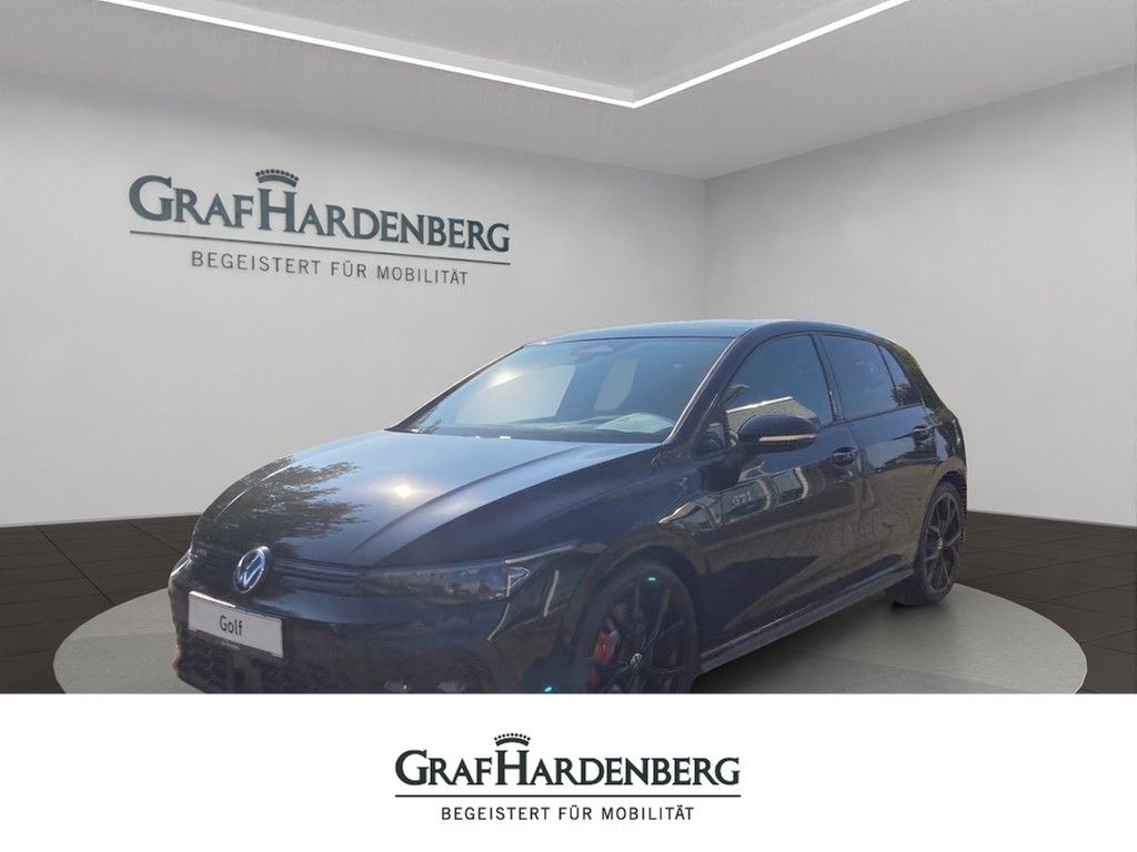 Volkswagen Golf 2025