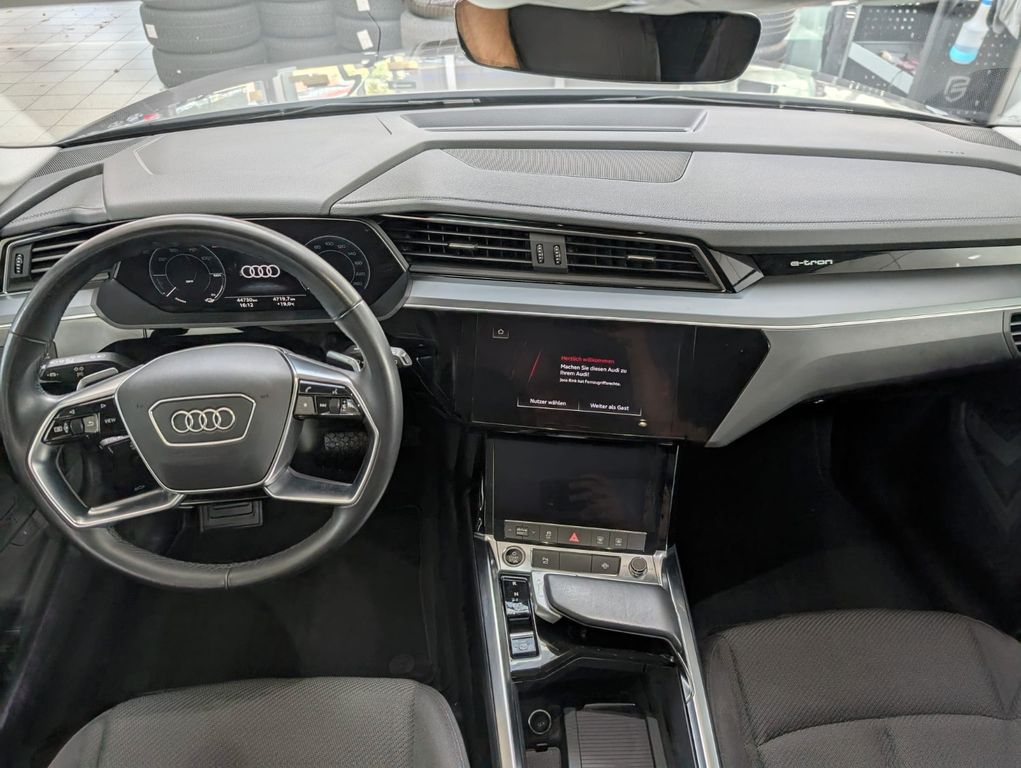 Audi e-tron 2022