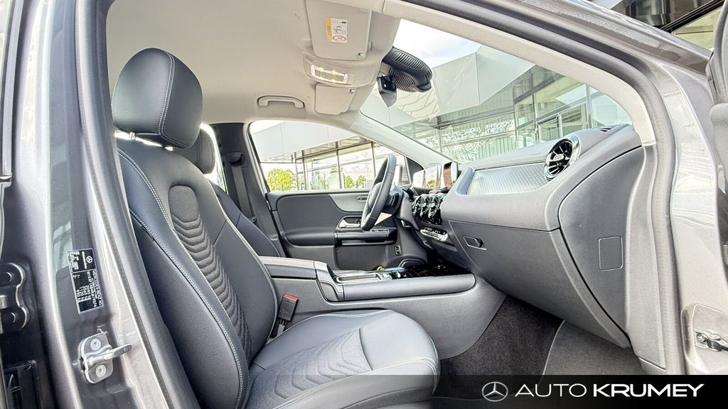 Mercedes-Benz B 180 2025