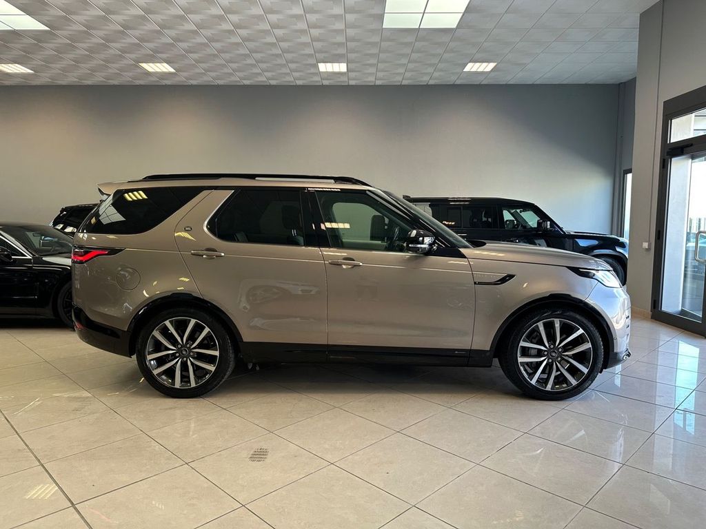 Land Rover Discovery 2021