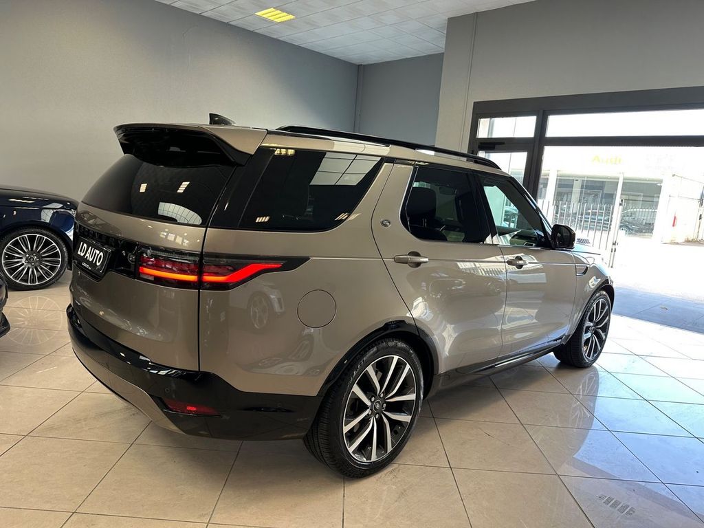 Land Rover Discovery 2021