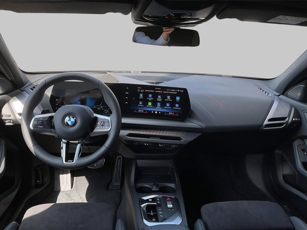 BMW 118 2025