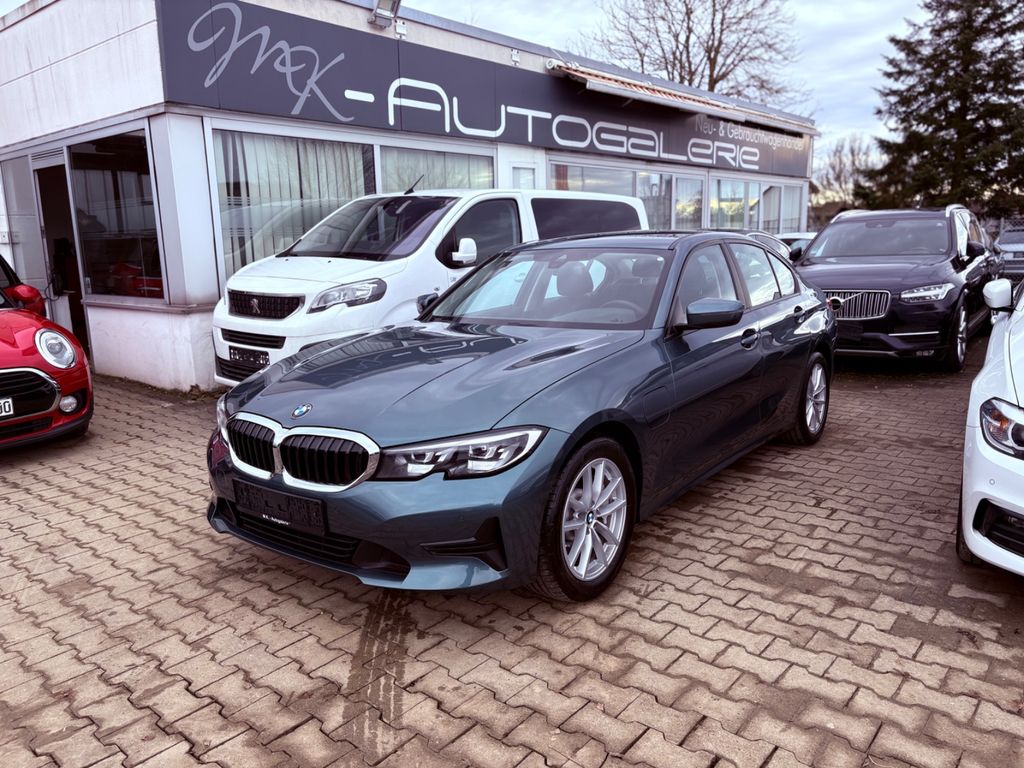 BMW 330 2021