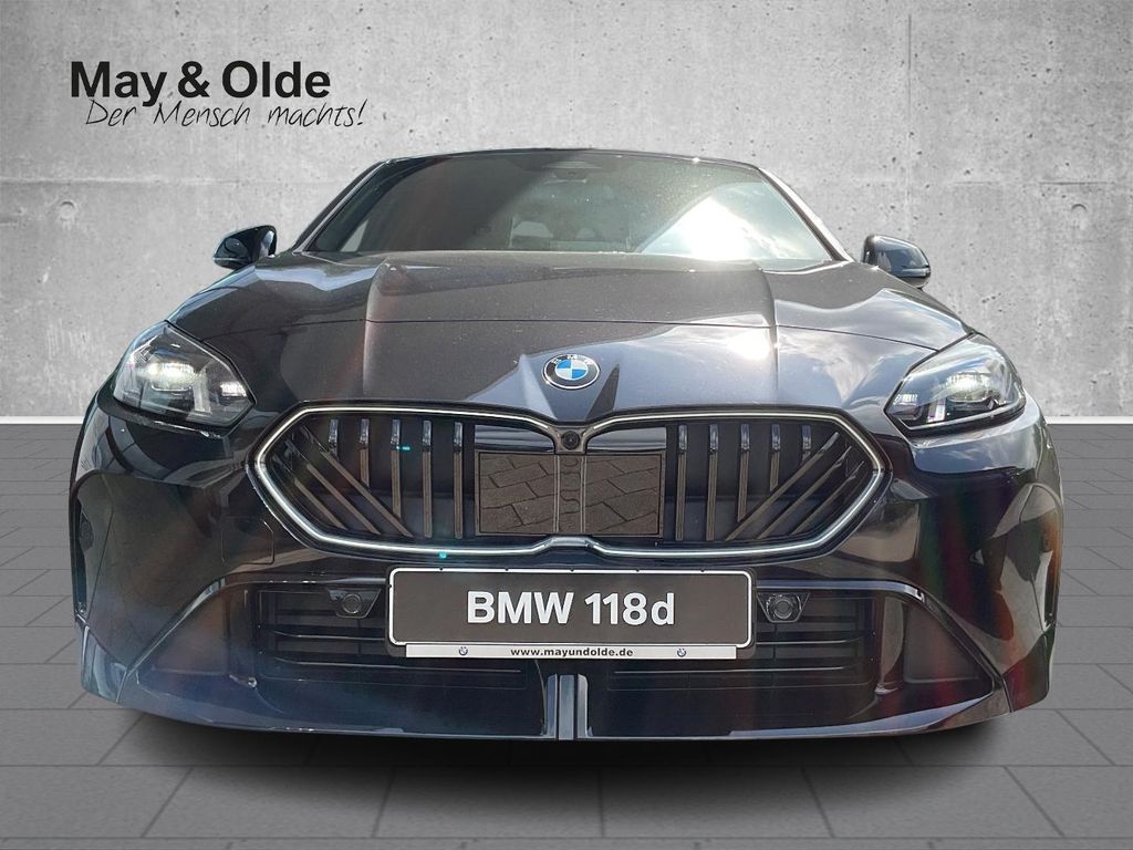 BMW 118 2025