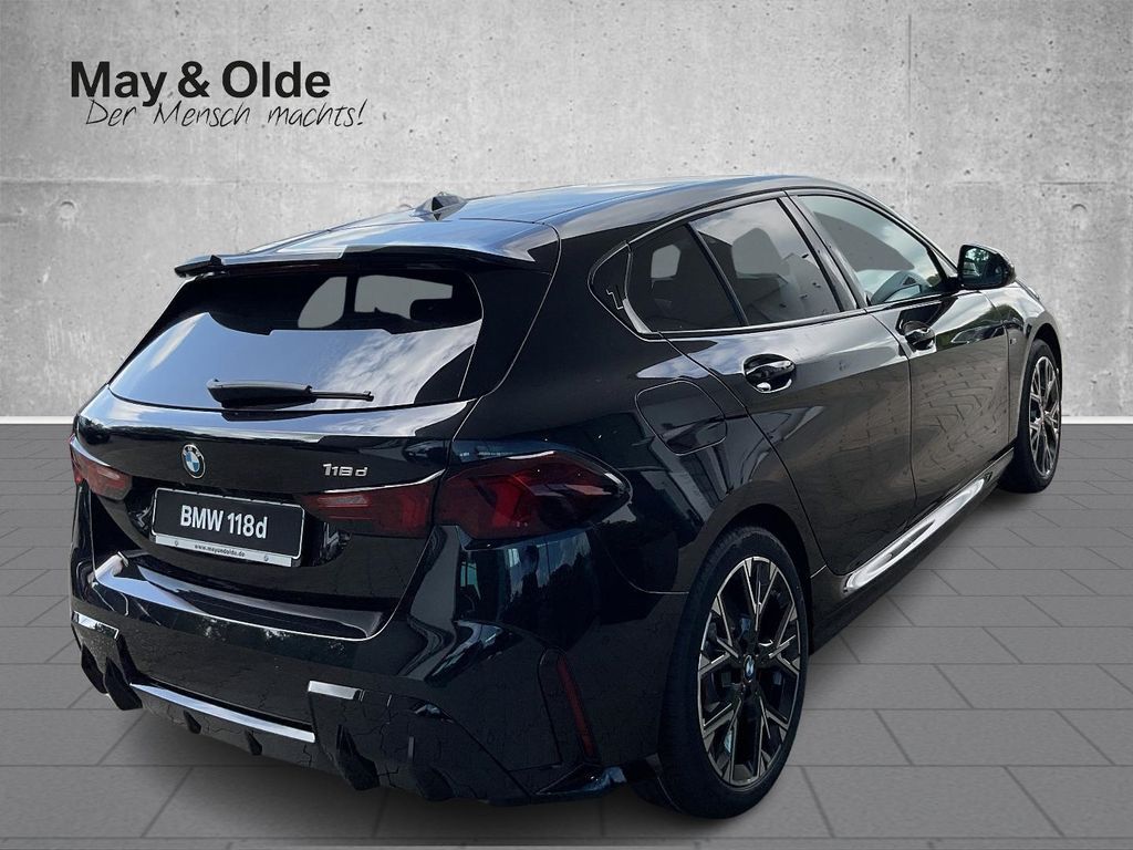 BMW 118 2025