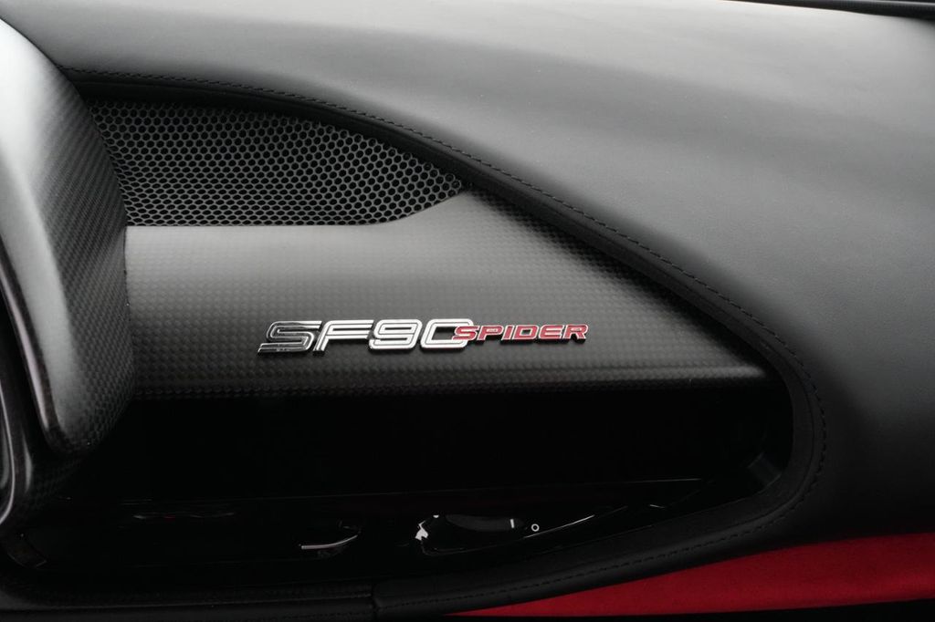 Ferrari SF90 2023