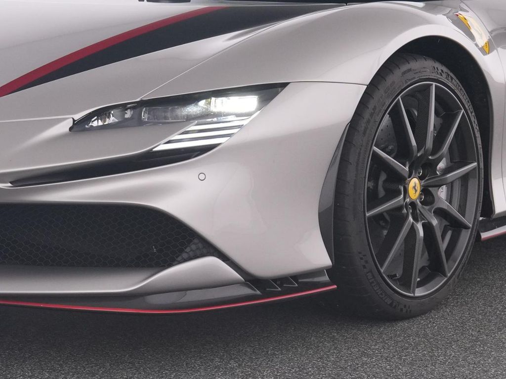 Ferrari SF90 2023