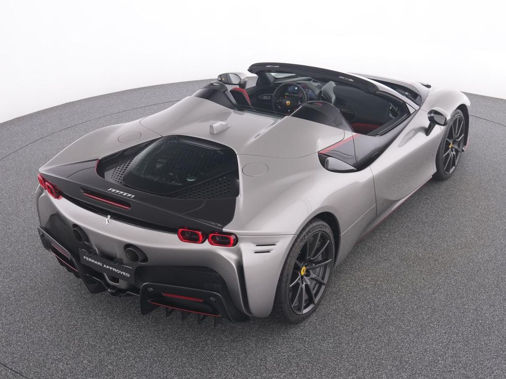Ferrari SF90 2023
