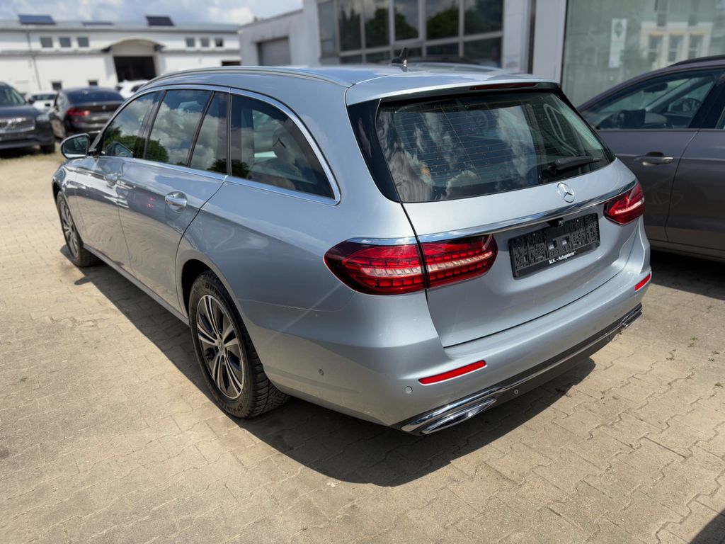 Mercedes-Benz E 220 2021