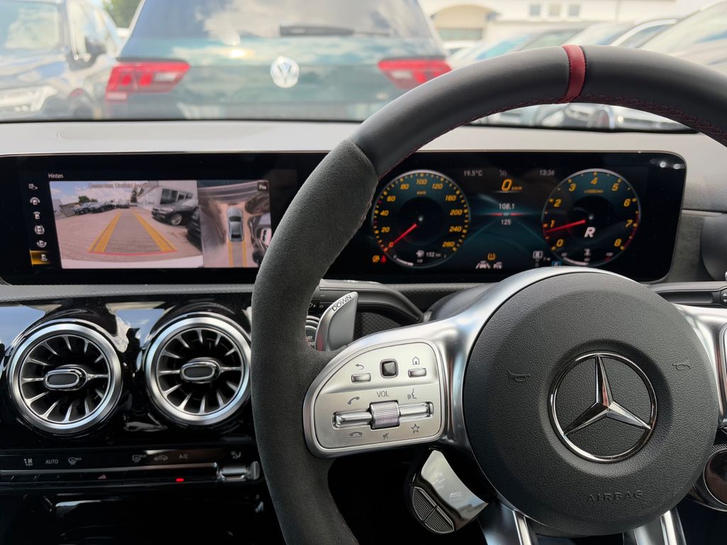 Mercedes-Benz A 35 AMG