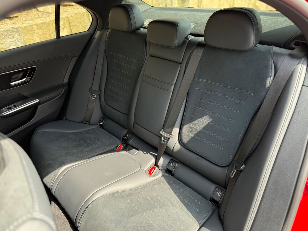 Mercedes-Benz C 300 2023