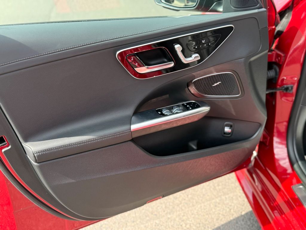 Mercedes-Benz C 300 2023