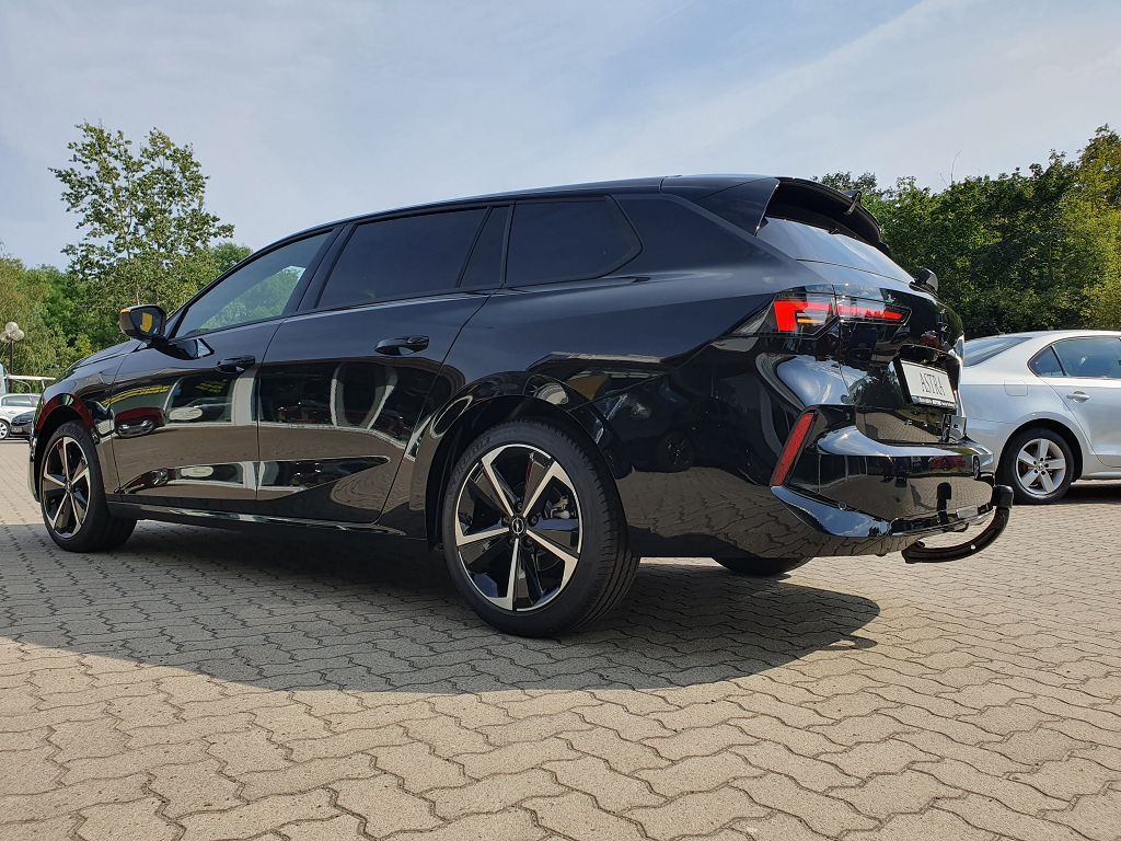 Opel Astra 2024