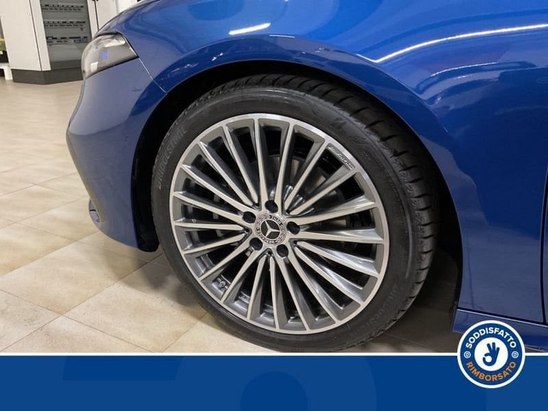 Mercedes-Benz A 180 2025