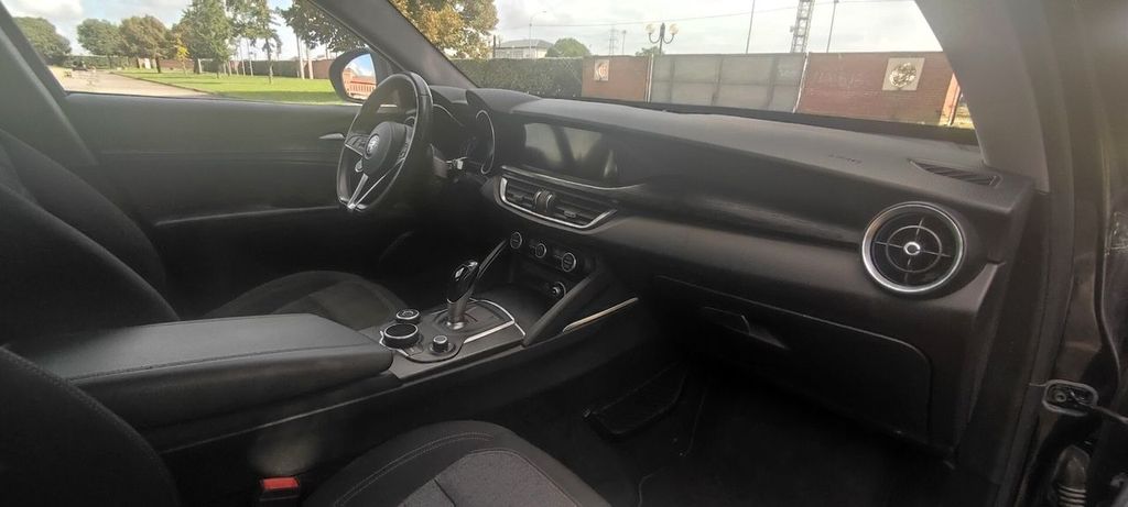 Alfa Romeo Stelvio 2018