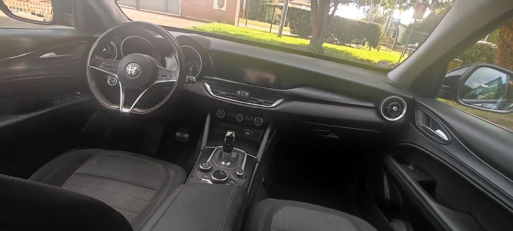 Alfa Romeo Stelvio 2018