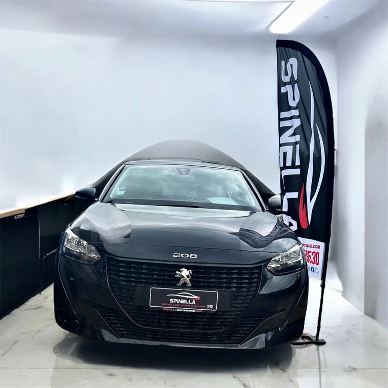 Peugeot 208 2021