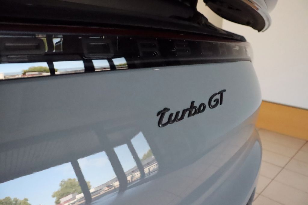 Porsche Cayenne 2021