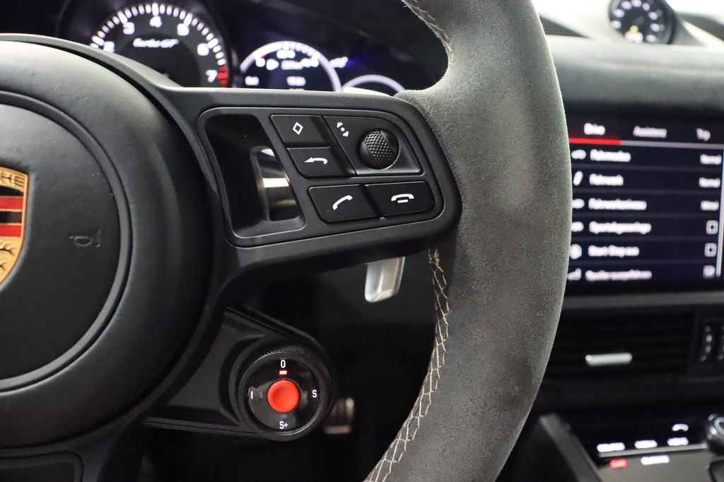 Porsche Cayenne 2021