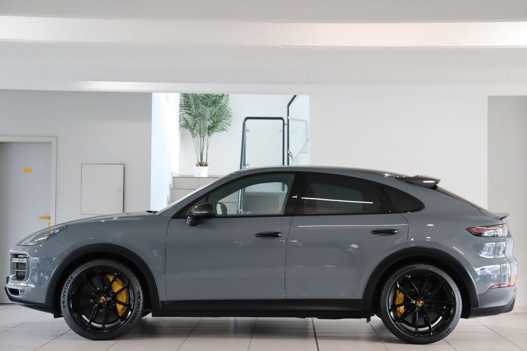 Porsche Cayenne 2021