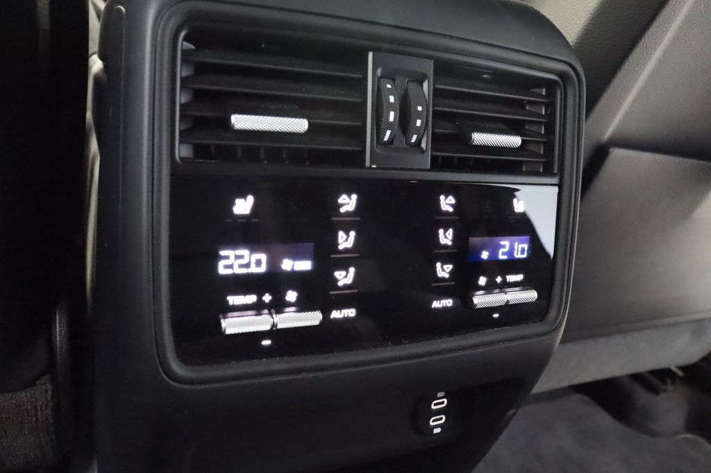 Porsche Cayenne 2021