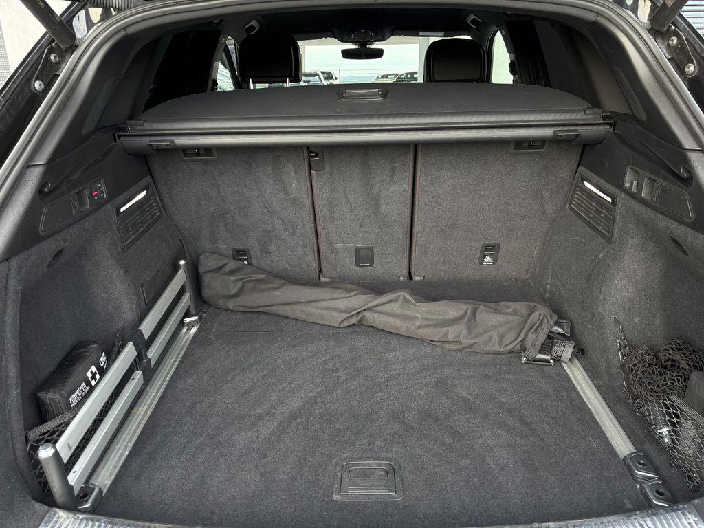 Audi SQ5 2022
