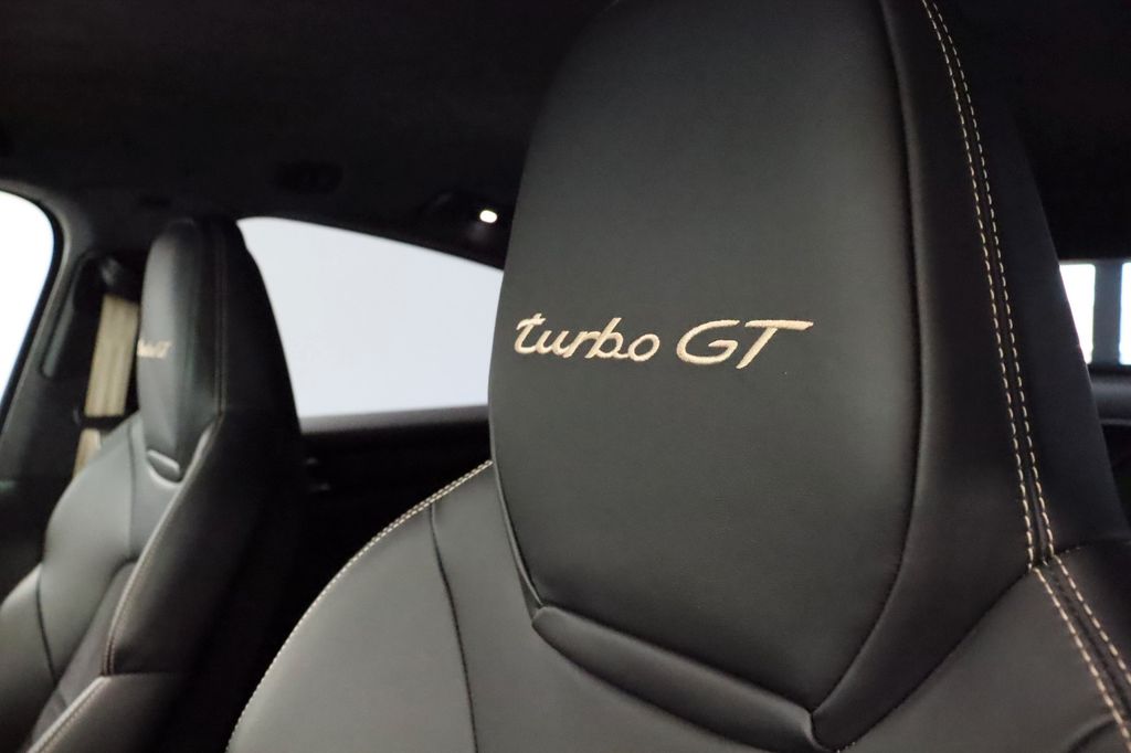Porsche Cayenne 2021