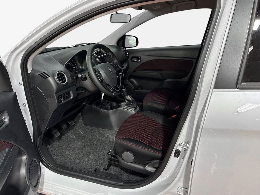 Mitsubishi Space Star 2025