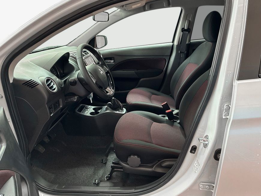 Mitsubishi Space Star 2025