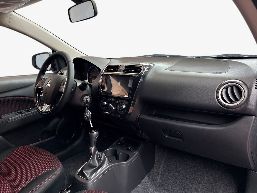 Mitsubishi Space Star 2025