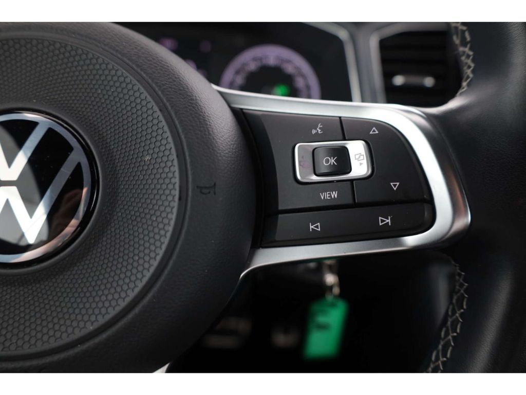 Volkswagen T-Roc 2021