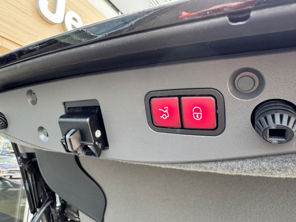 Mercedes-Benz SL 63 AMG 2010