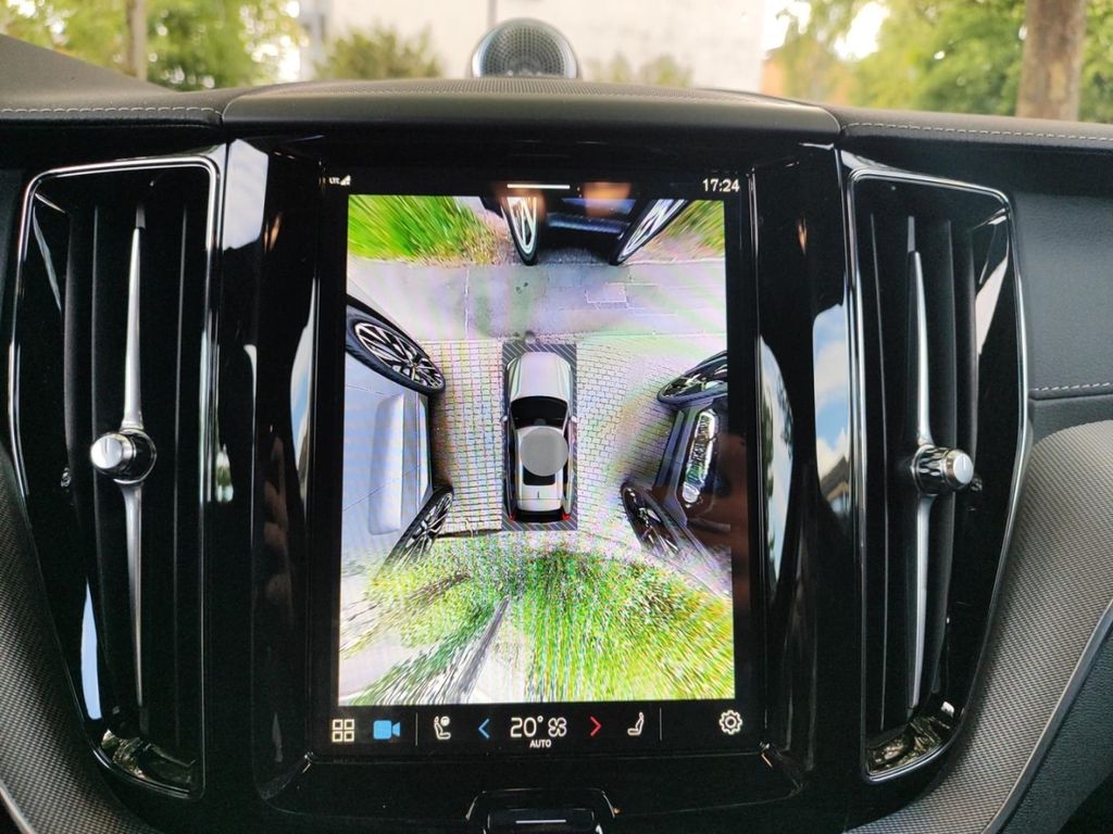 Volvo XC60 2025