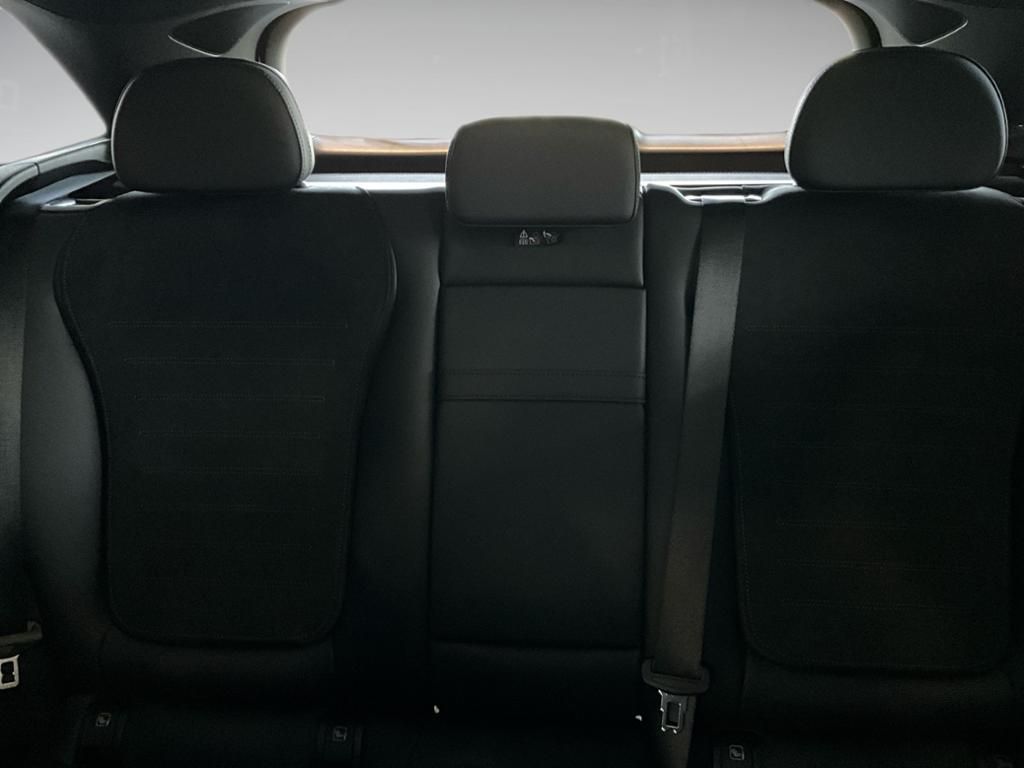 Mercedes-Benz GLC 300 2025
