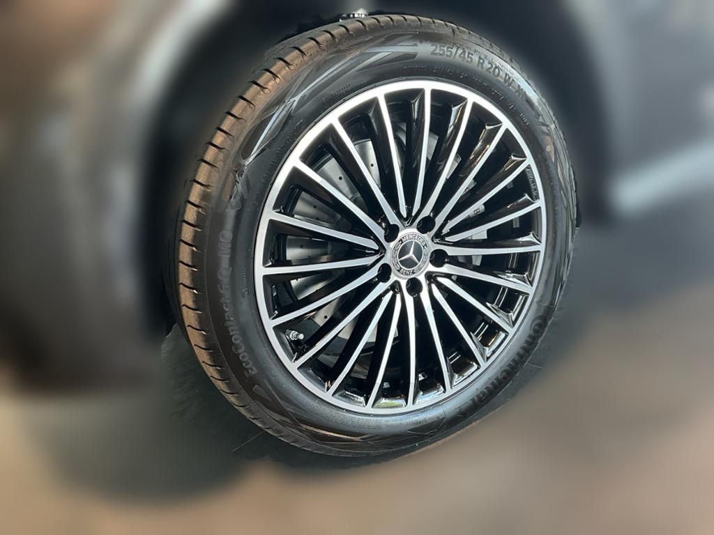 Mercedes-Benz GLC 300 2025