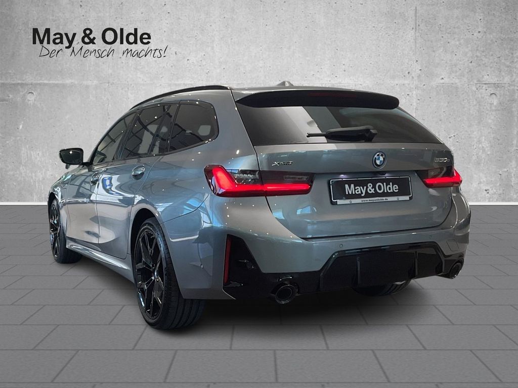 BMW 330 2025