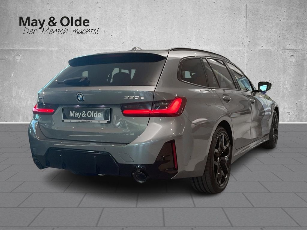 BMW 330 2025