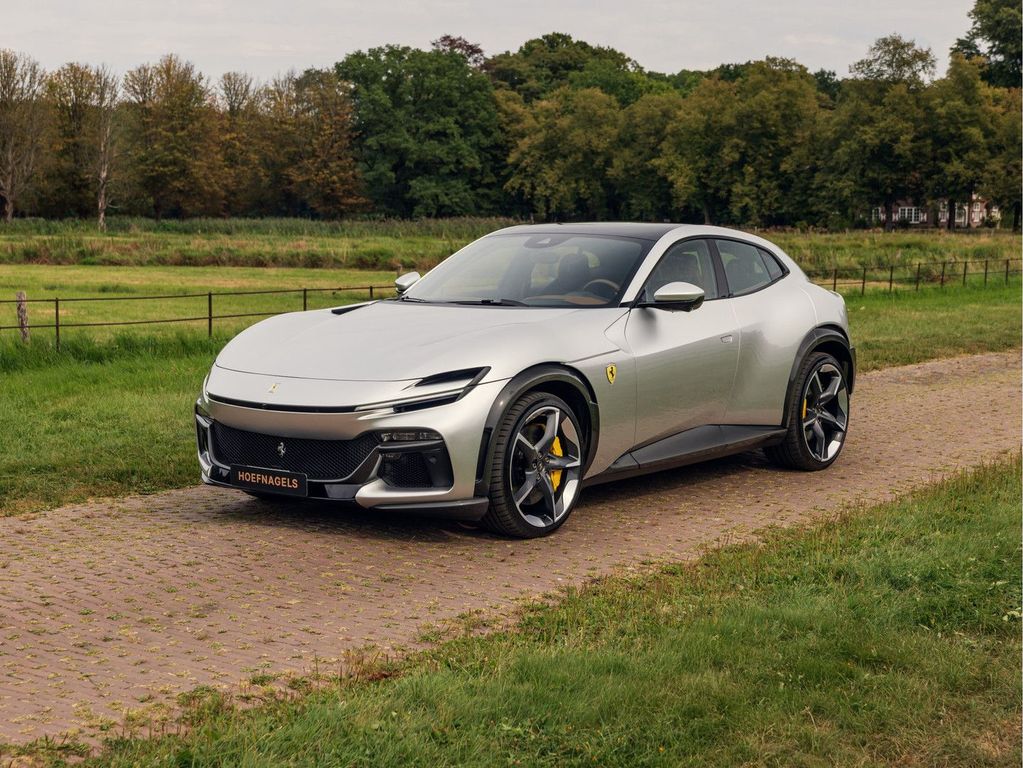 Ferrari Purosangue 2024
