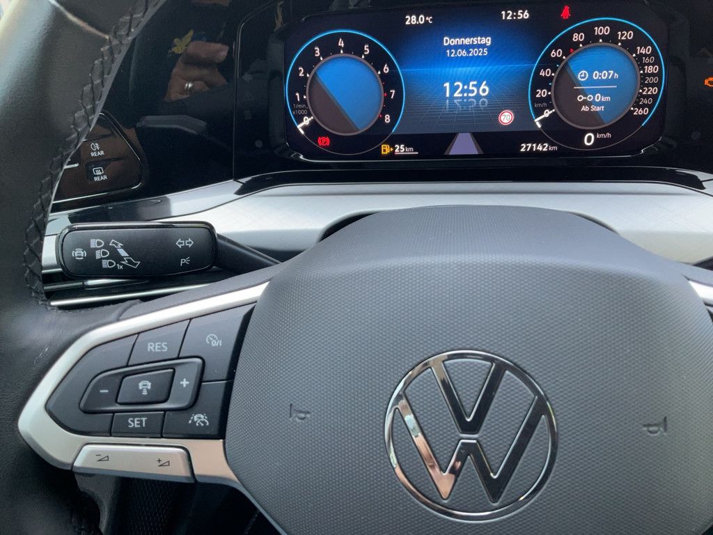Volkswagen Golf 2023